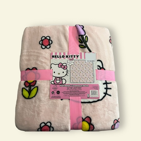 Hello kitty plush blanket - Picture 5 of 5